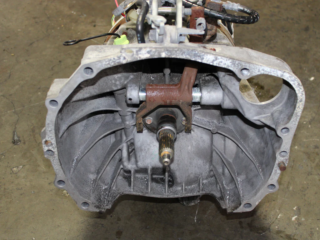 JDM 2007-2009 Subaru Legacy GT Spec-B TY856WBEAA 6 Speed Manual Transmission - Image 10