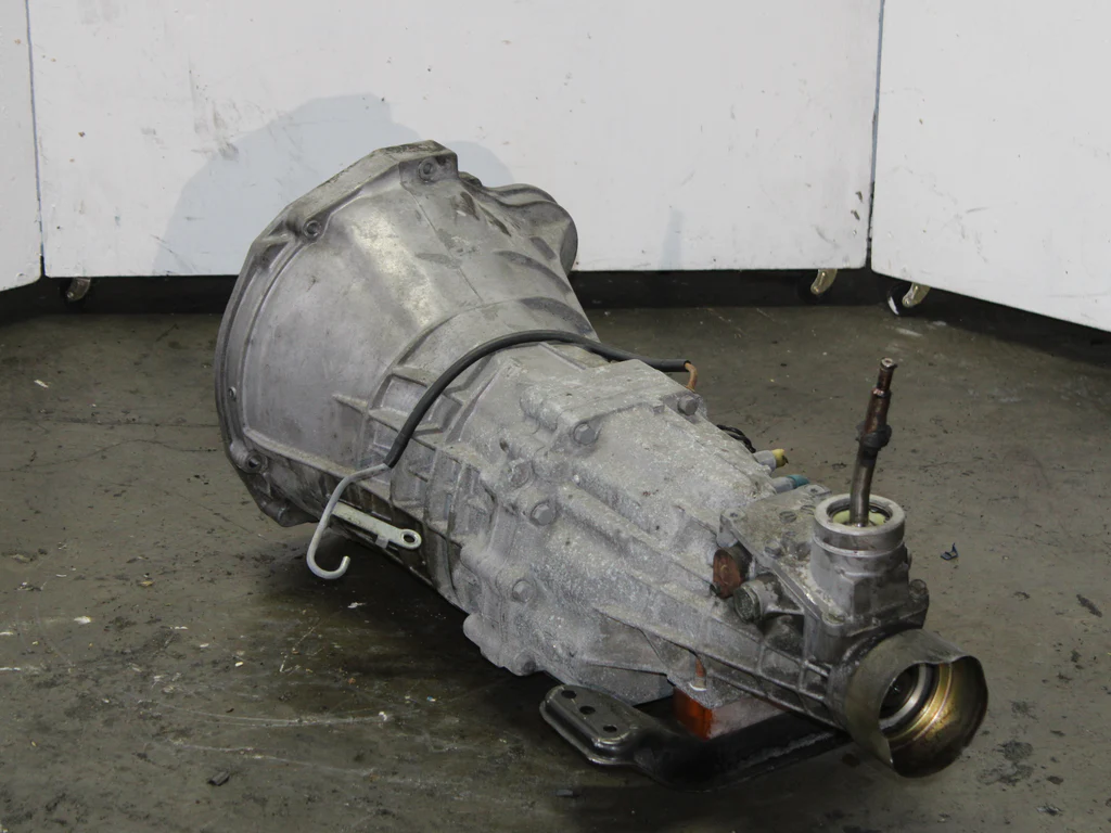 JDM 1994-1997 Nissan Skyline R33 5 Speed Manual RB25DET-2WD 2.5L 6 Cyl Transmission - Image 9