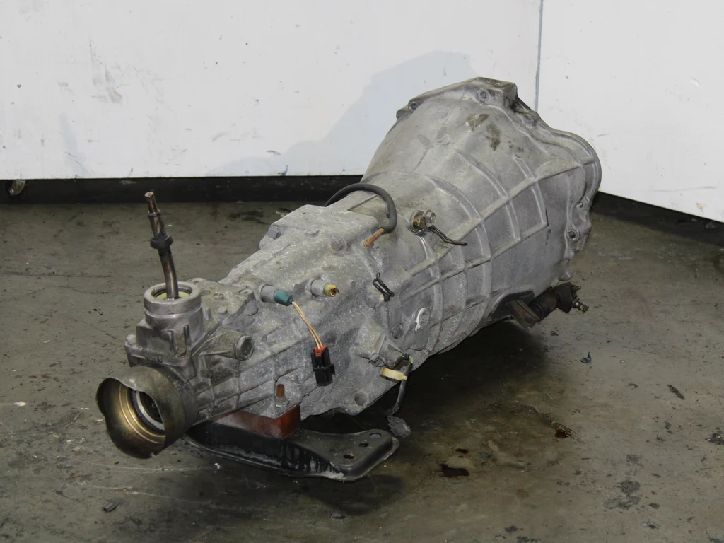 JDM 1994-1997 Nissan Skyline R33 5 Speed Manual RB25DET-2WD 2.5L 6 Cyl Transmission - Image 7
