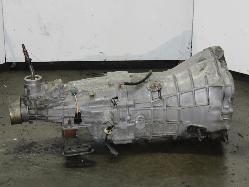 JDM 1994-1997 Nissan Skyline R33 5 Speed Manual RB25DET-2WD 2.5L 6 Cyl Transmission - Image 6