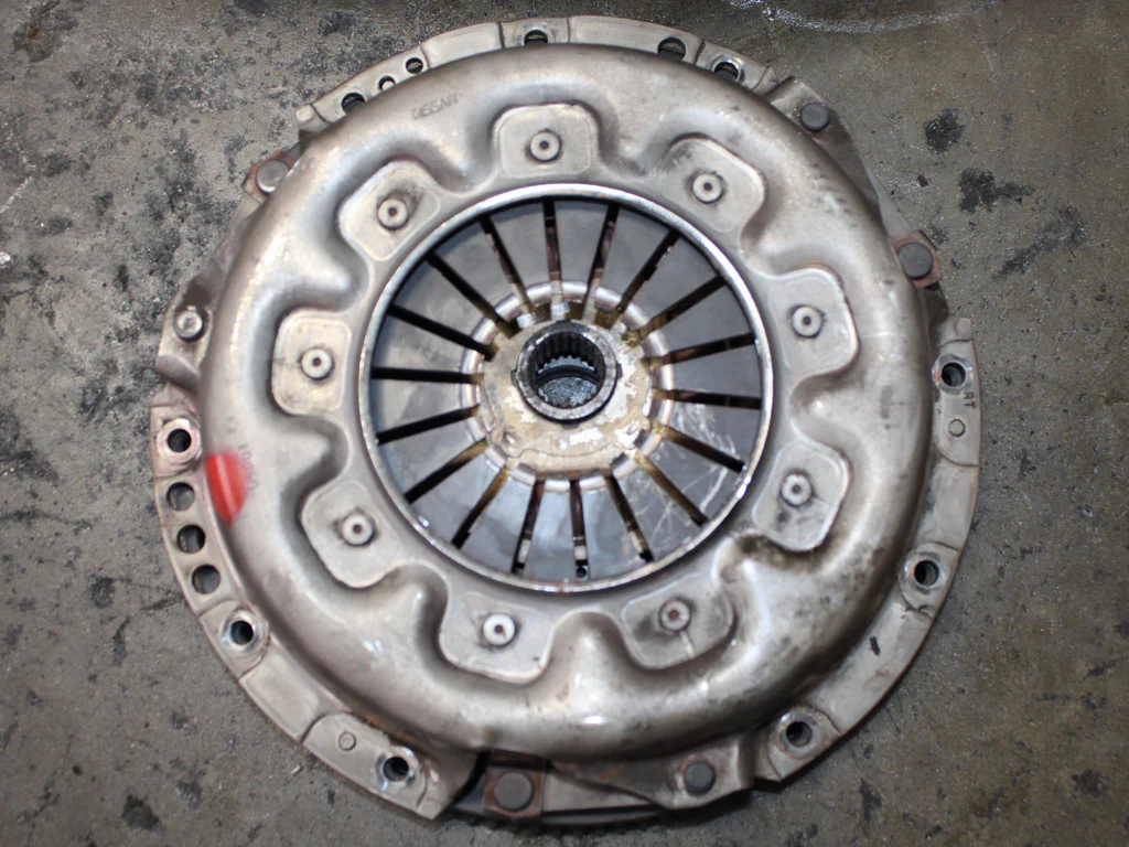 JDM 1994-1997 Nissan Skyline R33 5 Speed Manual RB25DET-2WD 2.5L 6 Cyl Transmission - Image 2